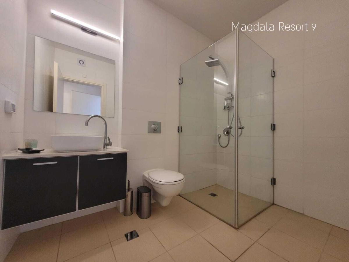 Yalarent Magdala Resort- Luxury Suites With Pool Or Jacuzzi With Sea View Migdal Exterior foto